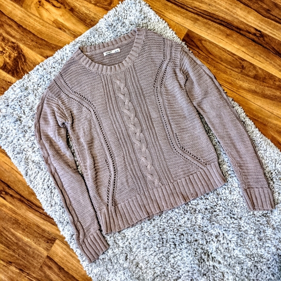 Old Navy Sweaters - 🌼Old Navy Sweater Size Medium
